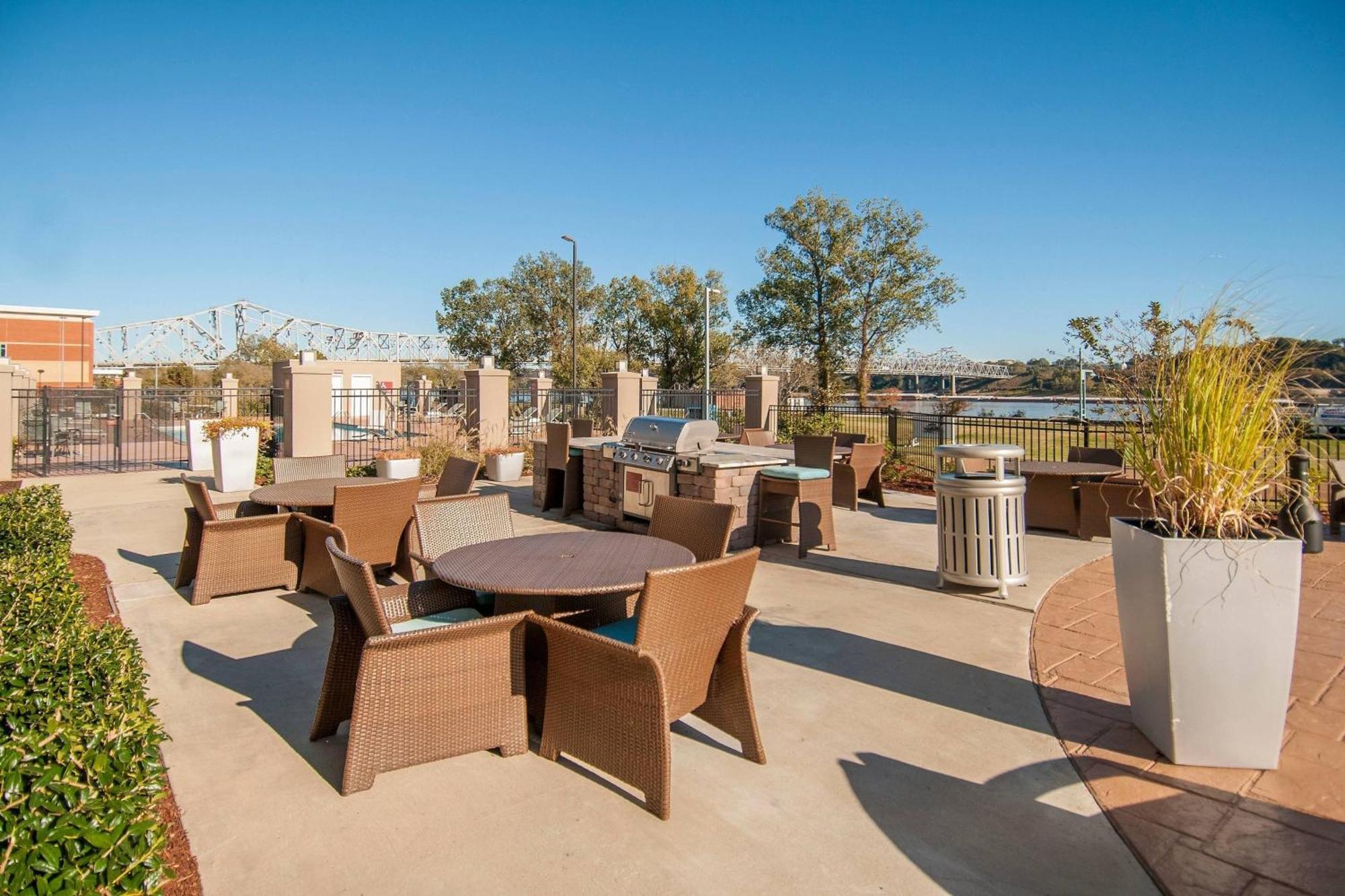 Towneplace Suites By Marriott Vidalia Riverfront Extérieur photo